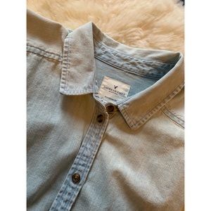 AE AHH-MAZINGLY SOFT BOYFRIEND BUTTON UP SHIRT